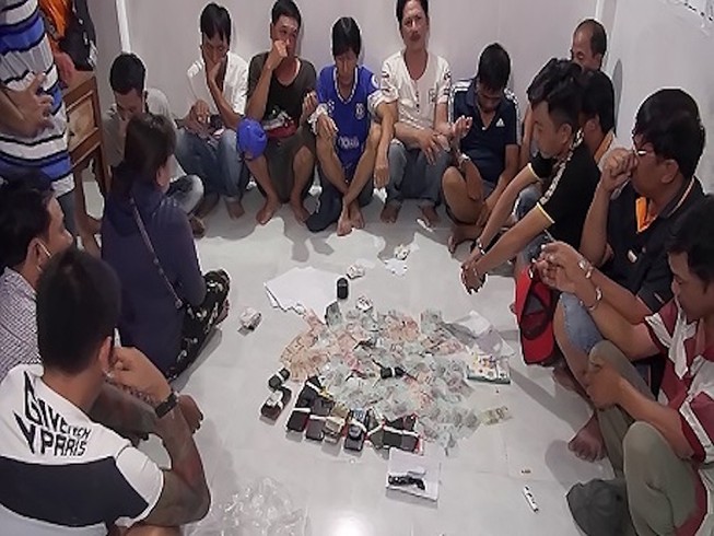 Phá 2 ổ bạc ở Trà Ôn trong ít ngày