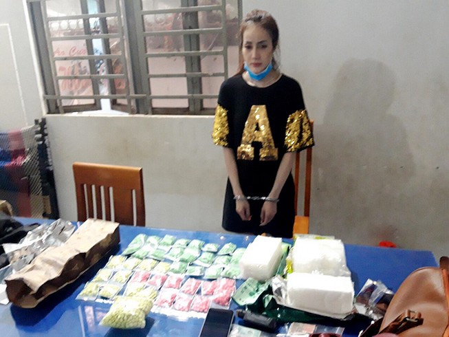 Bắt cô gái mang thuê 3 kg ma túy từ Campuchia vào Việt Nam