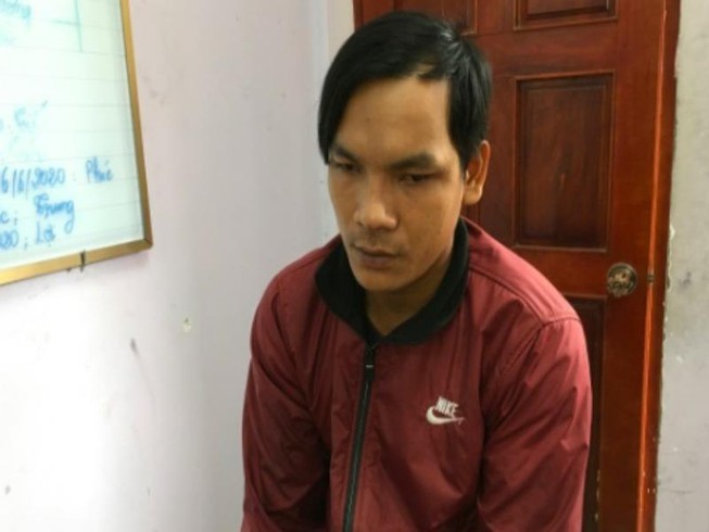 Làm 'chuyện người lớn' với người yêu nhí bị gia đình phát hiện