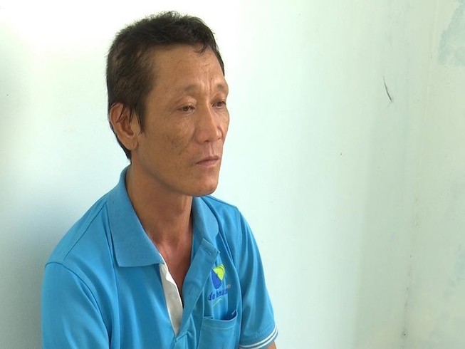 Đang rửa xe ăn trộm thì công an tới