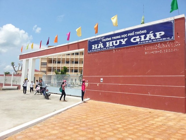 Trường THPT Hà Huy Giáp. Ảnh: Facebook Trường THPT Hà Huy Giáp