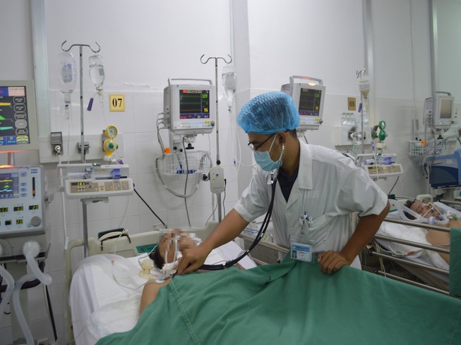 Kỳ tích: Cứu sống bệnh nhân ho ra máu sét đánh