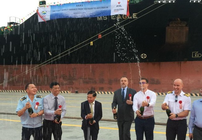 Cảng tư nhân đầu tiên chuyển hàng đi thẳng TP. HCM - Úc