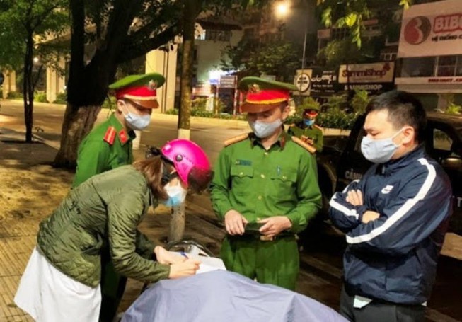 Thủ tướng: Xử nghiêm vi phạm về phòng, chống dịch COVID-19