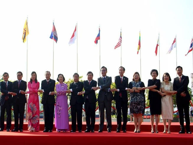 TP.HCM tổ chức Lễ thượng cờ ASEAN nhân 50 năm thành lập