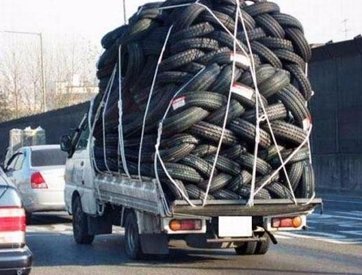 Nhiều tài xế ở TP.HCM bị lừa lấy sạch hàng trên xe