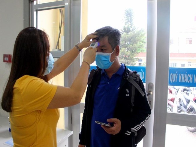 Bình Tân cách ly 2 hiệu trưởng, 1 chuyên viên vì đi đám giỗ