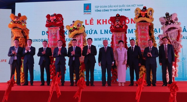 Xây dựng kho chứa LNG đầu tiên tại Việt Nam