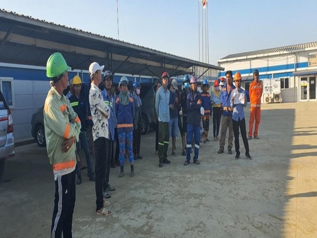 Công nhân đòi nợ nhà thầu chính vì thầu phụ bỏ trốn