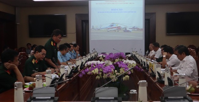 Họp chốt vị trí xây dựng sân bay Gò Găng
