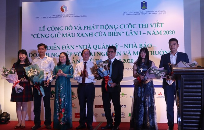 Phát động cuộc thi viết “Cùng giữ màu xanh của biển”