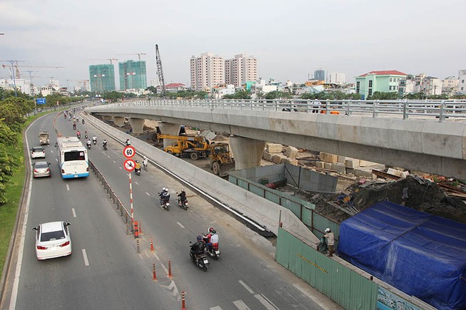 Ngày mai, thông xe nhánh rẽ phải cầu Nguyễn Tri Phương