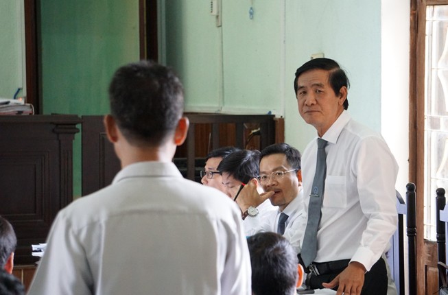 Chiều ngày 12-8 toà mới tuyên án vụ cưa gỗ khô