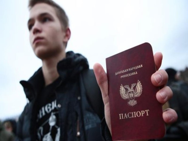 Mỹ chỉ trích Nga công nhận hộ chiếu phe ly khai Ukraine