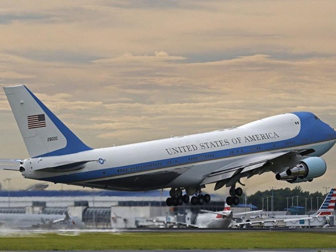 Mỹ tậu cho ông Trump 2 máy bay bán hụt cho Nga