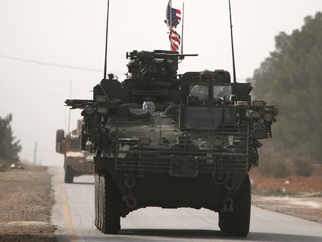 Liên quân Mỹ và phe nổi dậy bắn nhau ở Syria