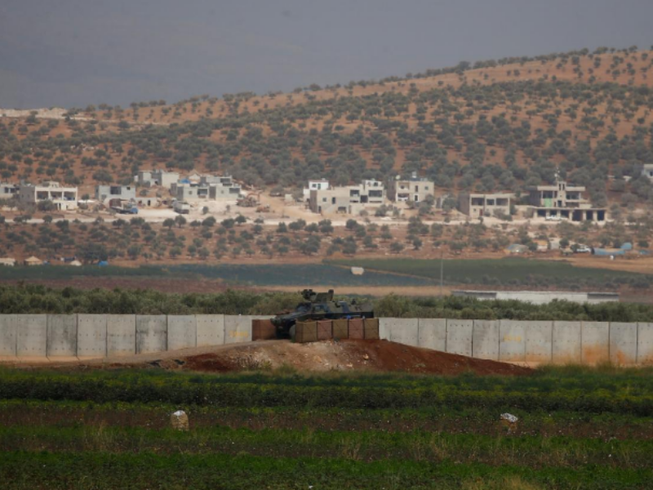 Thổ Nhĩ Kỳ đấu súng với phe nổi dậy ở Syria
