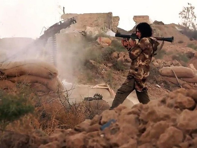 Nga: Mỹ chỉ giả vờ đánh IS ở Iraq, Syria