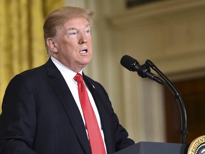 Ông Trump kéo dài trừng phạt Triều Tiên thêm 1 năm