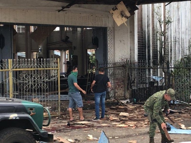 Đánh bom kép ở Philippines, 19 người chết