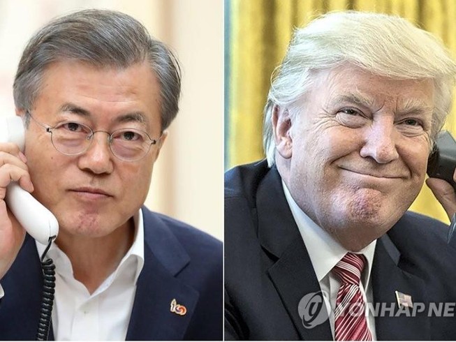 Ông Trump điện đàm với ông Moon sau thượng đỉnh ở Hà Nội