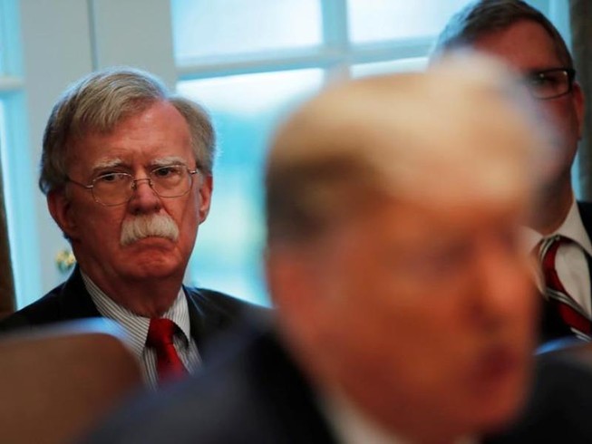Ông Trump: Nếu theo cố vấn Bolton, Mỹ sẽ chống lại cả thế giới