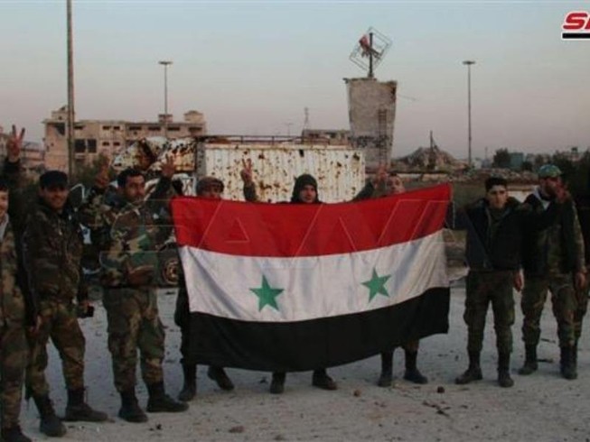 Lực lượng chính phủ Syria triển khai tới một tuyến đường nối TP Aleppo với TP A’zaz. Ảnh: SANA