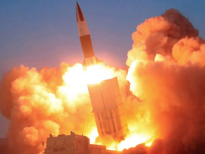 Một vụ phóng tên lửa tại một địa điểm bí mật của Triều Tiên. Ảnh: KCNA