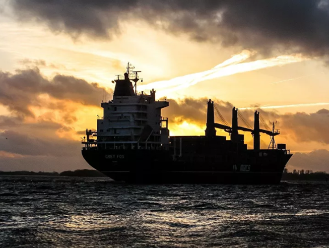 Không có người mua, hàng loạt tàu dầu Venezuela kẹt giữa biển