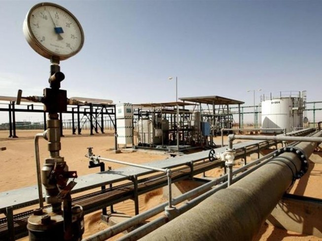 Mỏ dầu Sharara của Libya sản xuất hơn 300.000 thùng dầu thô mỗi ngày.