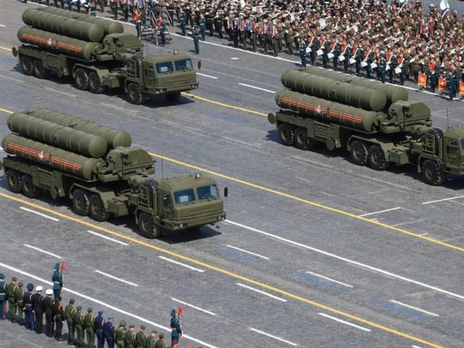 Hệ thống phòng không S-400 của Nga.