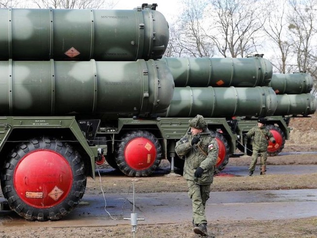 Hệ thống phòng không S-400 của Nga.