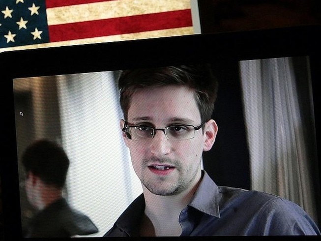 Nga cấp quyền thường trú nhân cho Edward Snowden