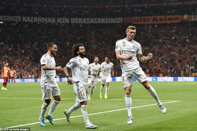 Real thắng nhọc, Mbappe lập kỷ lục, PSG 'hủy diệt' Club Brugge
