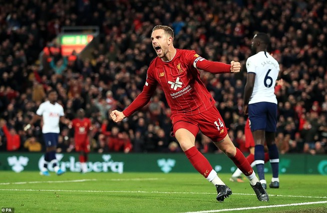 11m giúp Liverpool thắng ngược Tottenham kịch tính tại Anfield