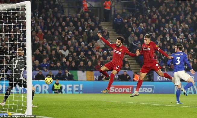 Ghi 3 bàn chưa đến 10 phút, Liverpool “xử đẹp” Leicester City