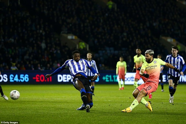 Aguero tỏa sáng, Man.City nối gót Chelsea, Arsenal vào tứ kết