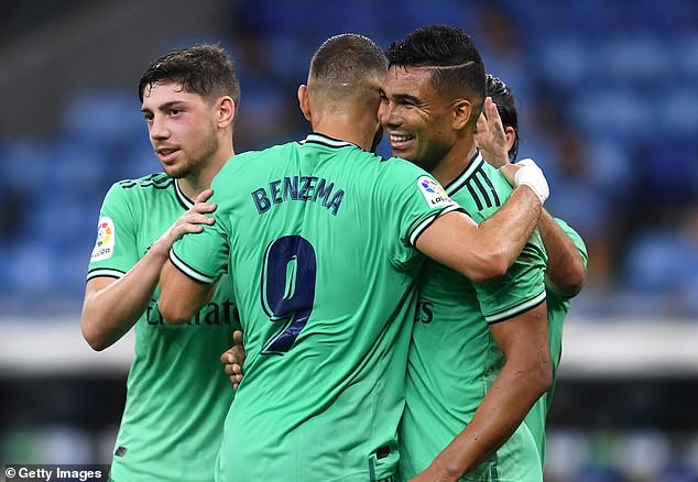 Real hơn Barcelona 2 điểm, Zidane vẫn chưa yên tâm