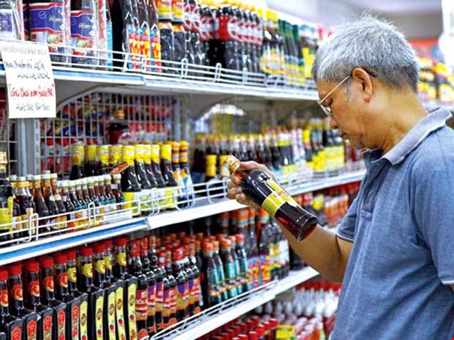 Vụ 'nước mắm nhiễm asen': Cách chức ông Vương Ngọc Tuấn