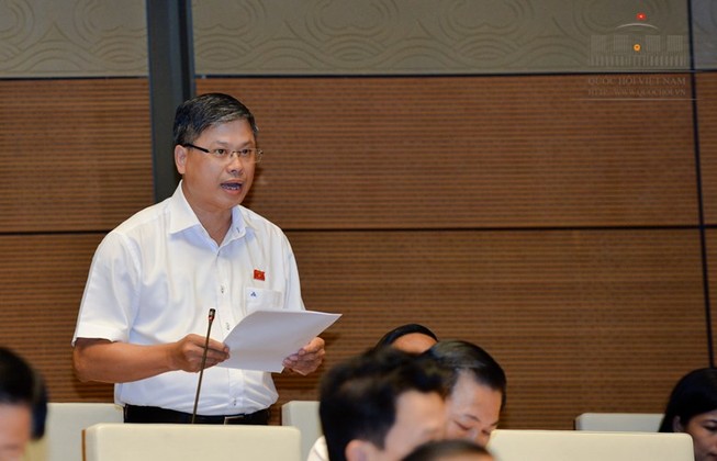 Đại biểu bức xúc chuyện 'thịt heo rẻ như khoai lang'