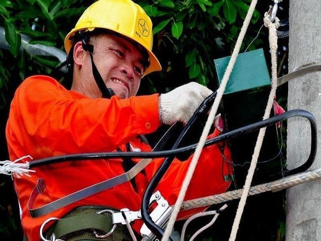 Nắng nóng trên 40 độ C, lượng điện tiêu thụ lên đỉnh