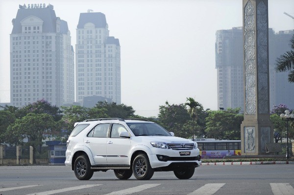 Tháng 5-2016, mỗi ngày Toyota bán được 142 xe