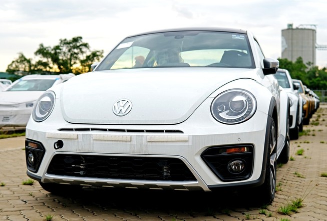 “Con bọ” Volkswagen Beetle Dune đã về cảng Hiệp Phước