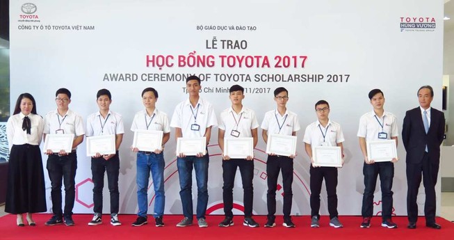 Toyota trao 35 học bổng cho sinh viên phía Nam