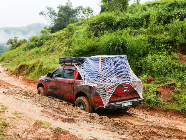 Xín Mần, trải nghiệm gian khó các tay lái bán tải