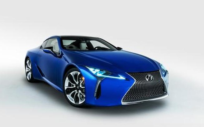 Siêu xe Lexus LC500 & bộ phim “Black Panther” 2018