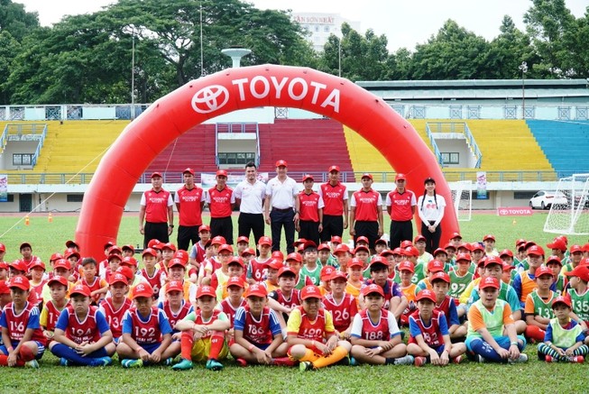 Chính thức khởi động trại hè bóng đá thiếu niên TOYOTA 2018