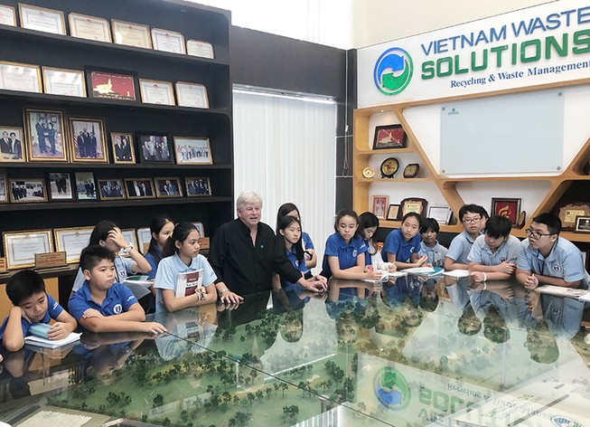 Học sinh Trường Quốc tế Nam Sài Gòn tham quan VWS