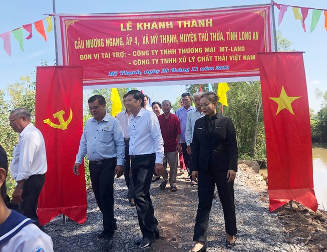 Thêm cây cầu bê tông cho người dân Mỹ Thạnh, Thủ Thừa đón tết
