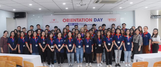 Trường CĐ Việt Mỹ khai giảng cho sinh viên khóa 2020